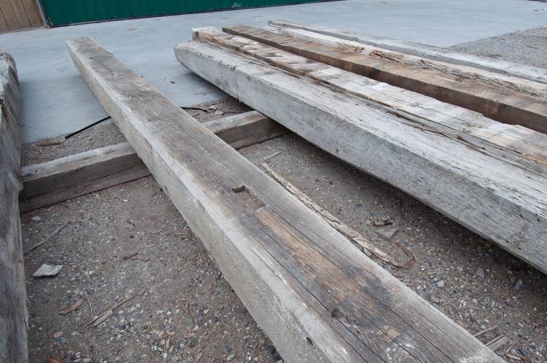 bc 00032631 - 12x12 x 29'  Weathered Timber
