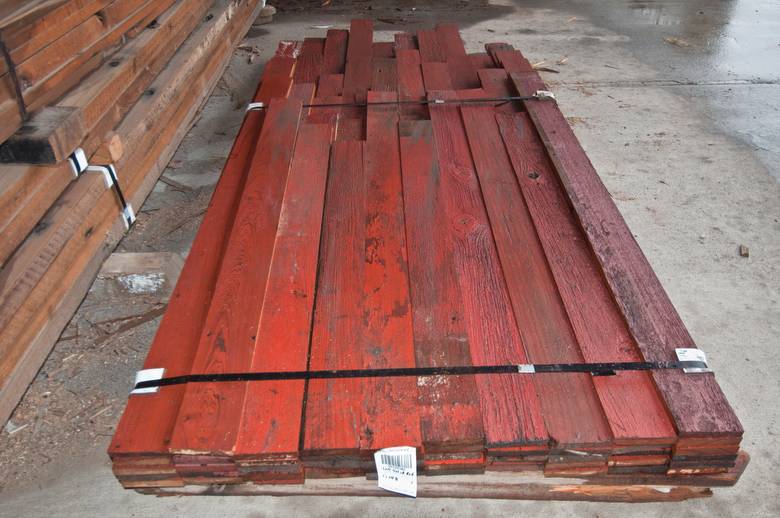 BC 120169--148 bf Red Painted Barnwood (1 x 5)