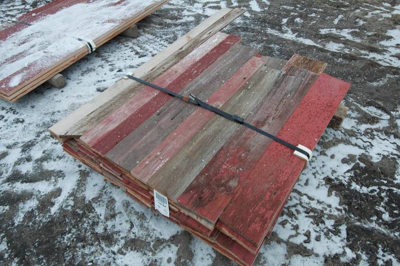 Red-Painted Barnwood (More Faded)