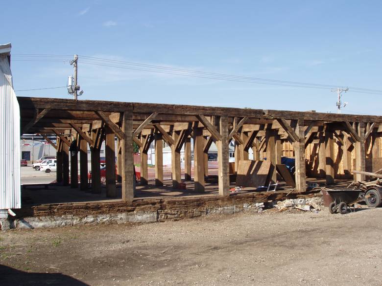 Grain Elevator - Substructure Timbers / These timbers remain in the remodeled structure